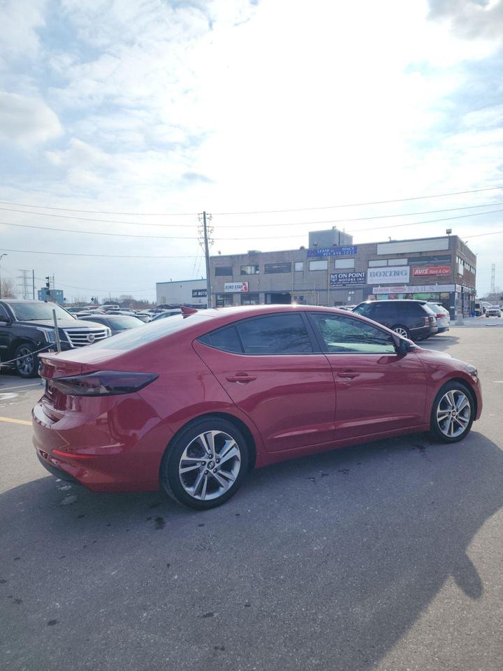 2017 Hyundai Elantra GLS Photo