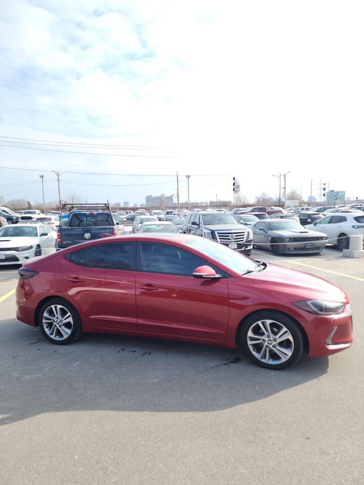 2017 Hyundai Elantra GLS Photo
