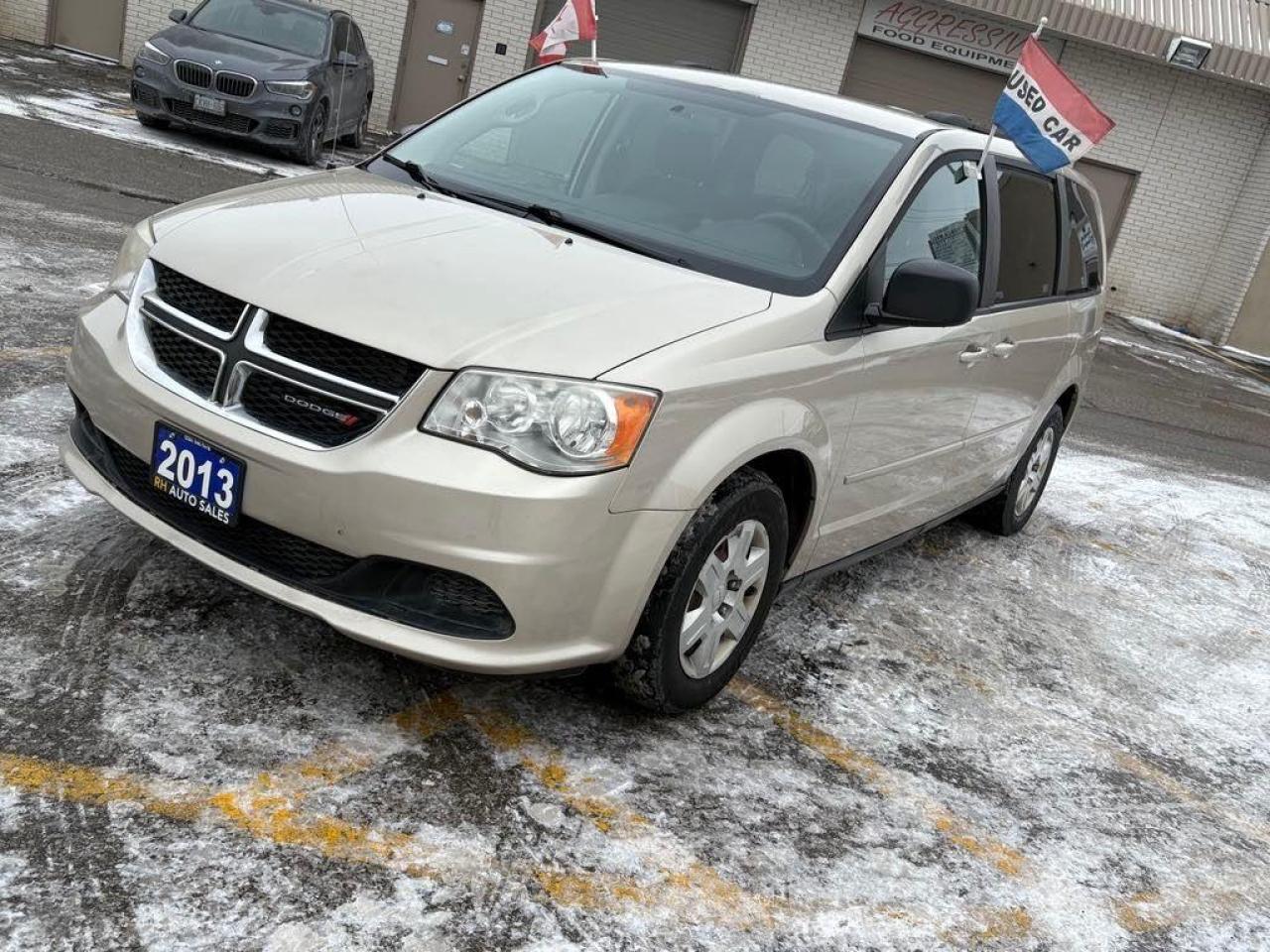 2013 Dodge Grand Caravan SE - Photo #3