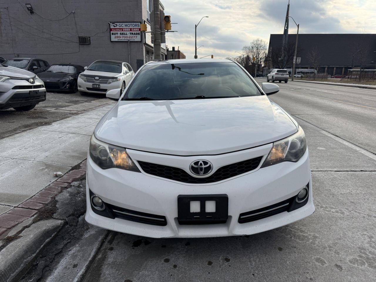 Used 2014 Toyota Camry 4DR SDN I4 AUTO SE for sale in Hamilton, ON