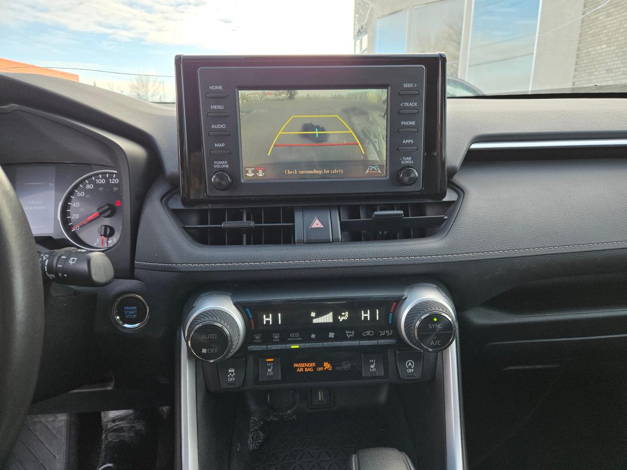 2021 Toyota RAV4 XLE AWD | ALL CREDIT ACCEPTED!! - Photo #13