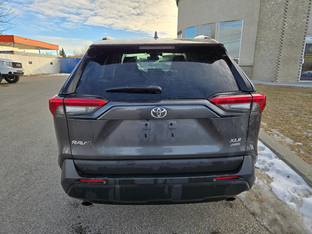 2021 Toyota RAV4 XLE AWD | ALL CREDIT ACCEPTED!! - Photo #6