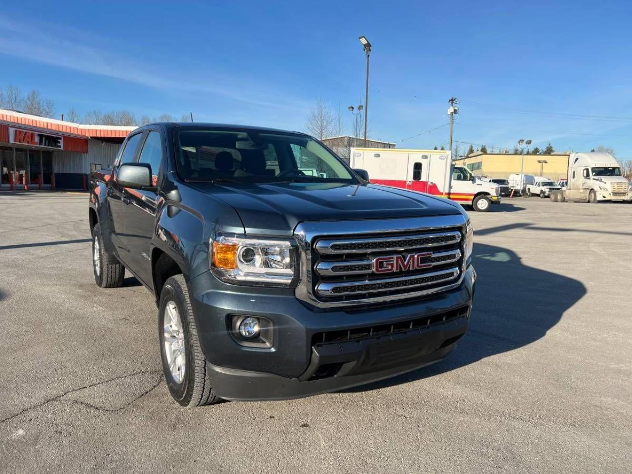 2020 GMC Canyon 4WD Crew Cab 128" SLE - Photo #2