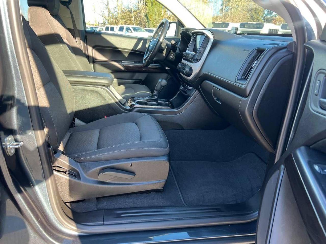 2020 GMC Canyon 4WD Crew Cab 128" SLE - Photo #3