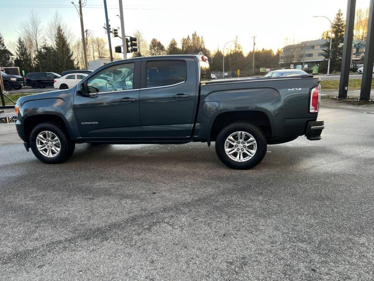 2020 GMC Canyon 4WD Crew Cab 128" SLE - Photo #16