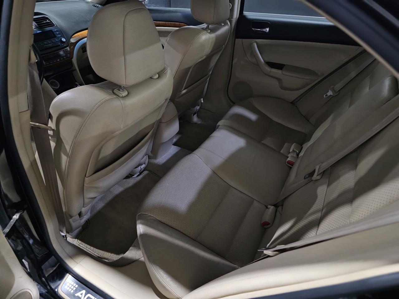 2006 Acura TSX 4dr Sdn Auto - Photo #14