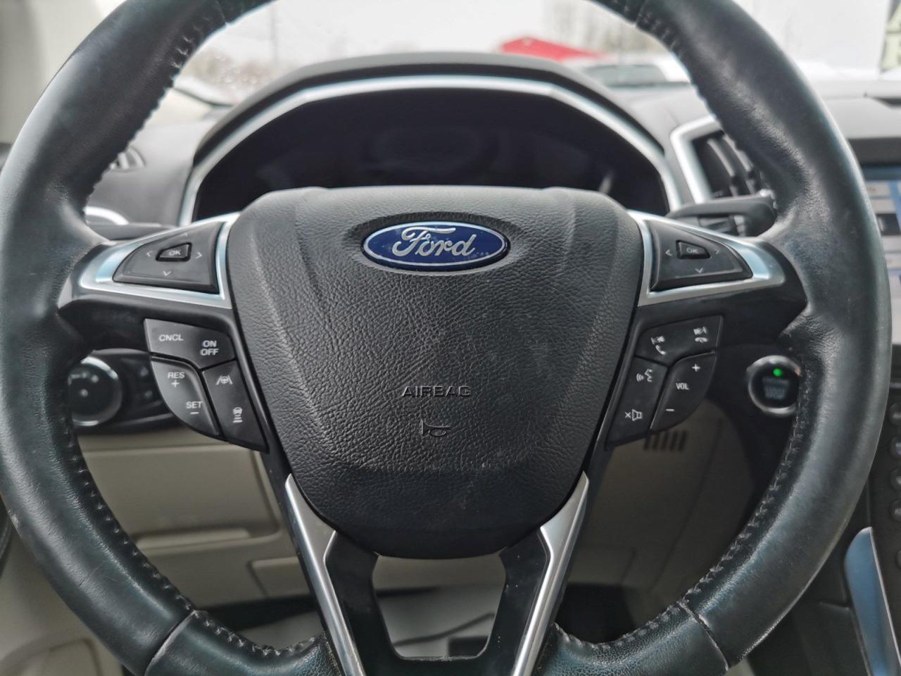 2019 Ford Edge Titanium AWD - Photo #25