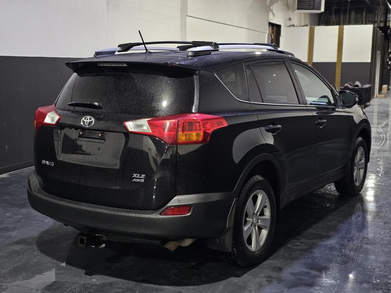 2013 Toyota RAV4 AWD 4dr XLE - Photo #5