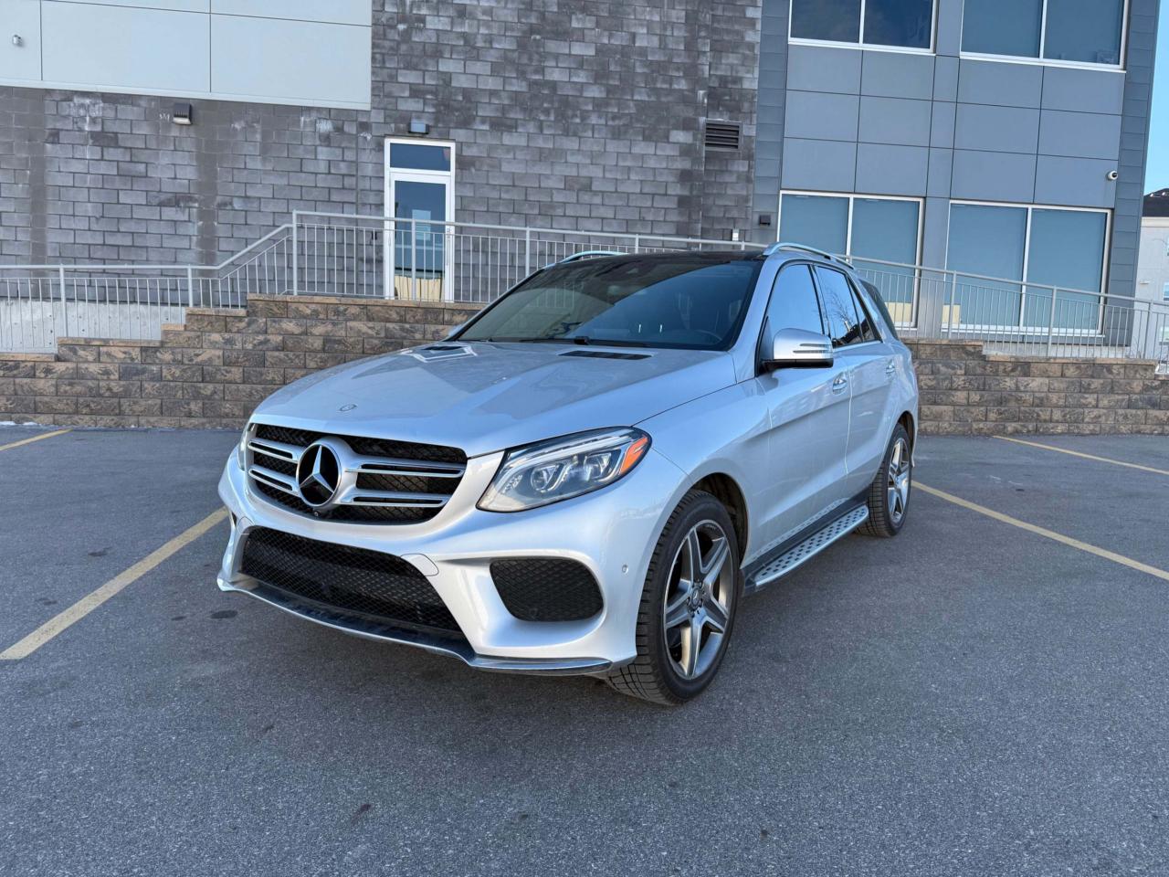 Used 2016 Mercedes-Benz GLE-Class 4MATIC 4dr GLE 550| $0 DOWN | EVERYONE APPROVED! for sale in Calgary, AB