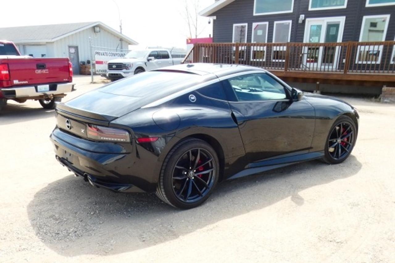 2024 Nissan Z Performance 6 spd. Manual w/Htd L.wrap, BUC - Photo #6