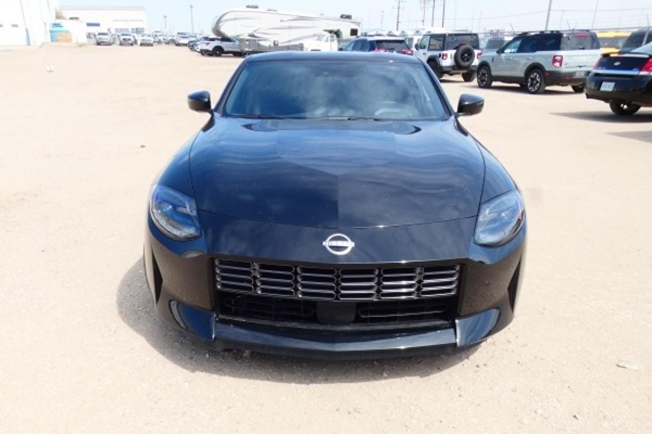 2024 Nissan Z Performance 6 spd. Manual w/Htd L.wrap, BUC - Photo #3