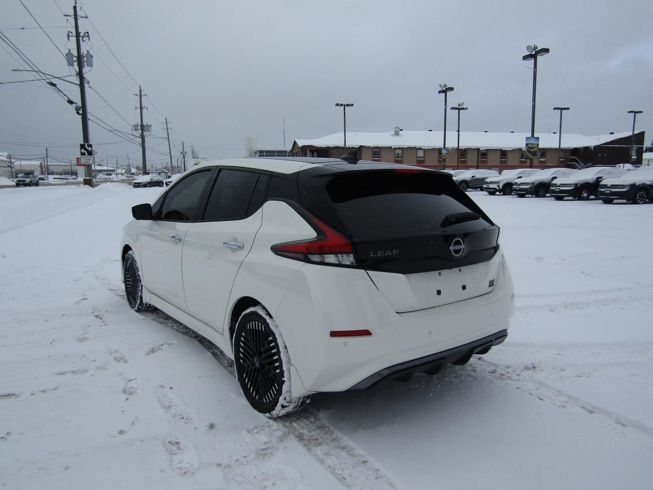 2023 Nissan Leaf SV PLUS Photo