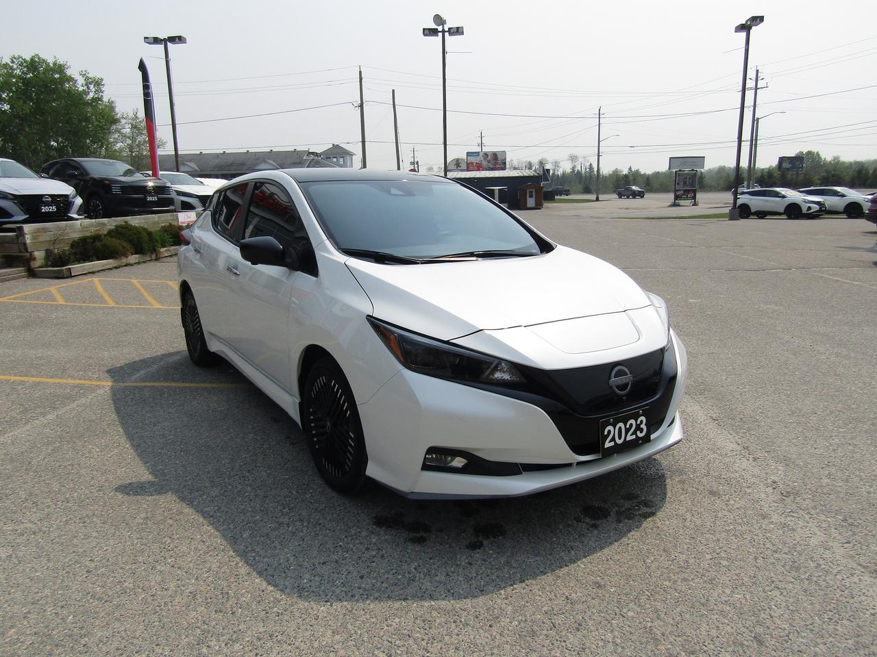 2023 Nissan Leaf SV PLUS Photo2