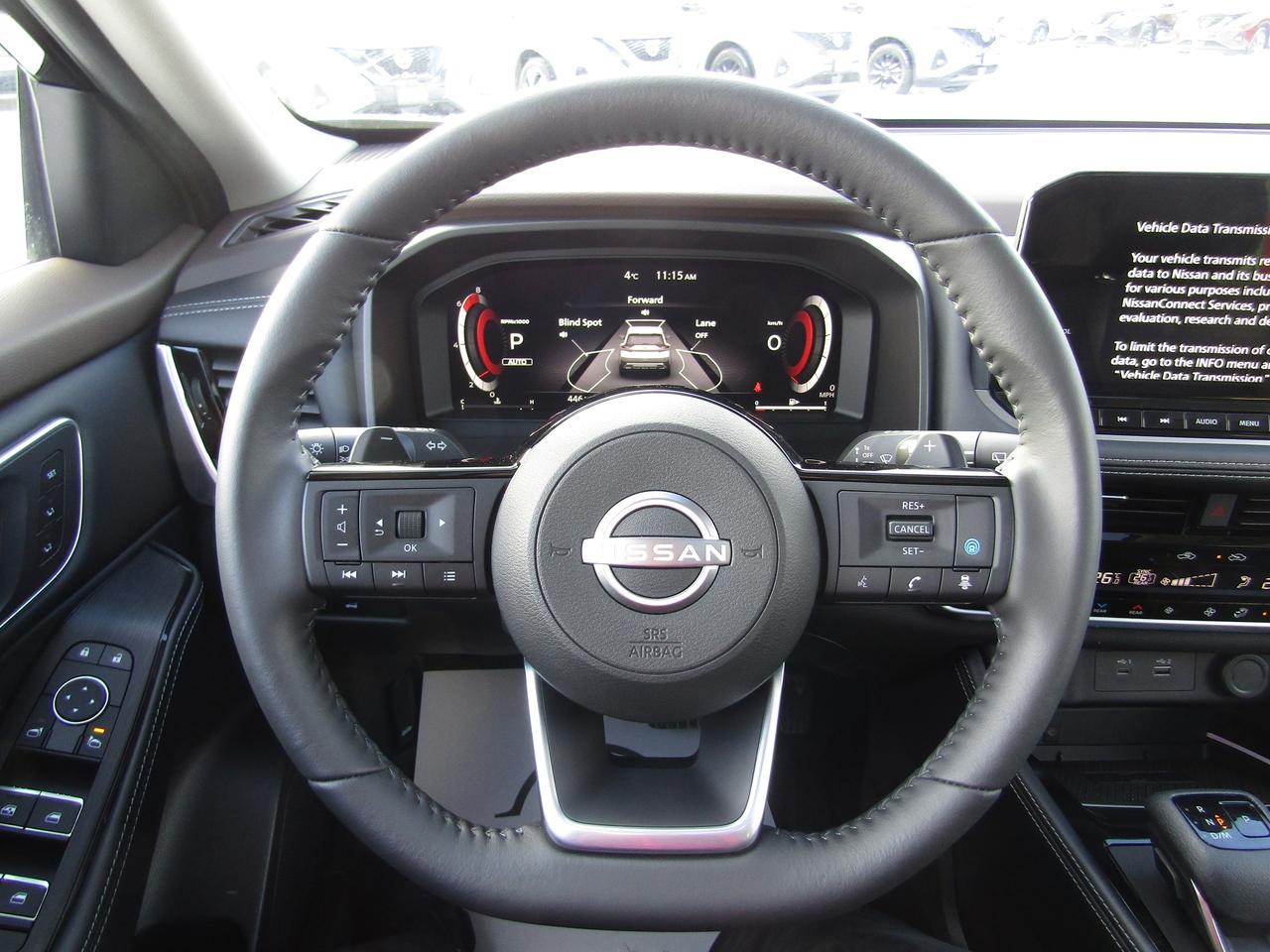 2023 Nissan Rogue Platinum Photo