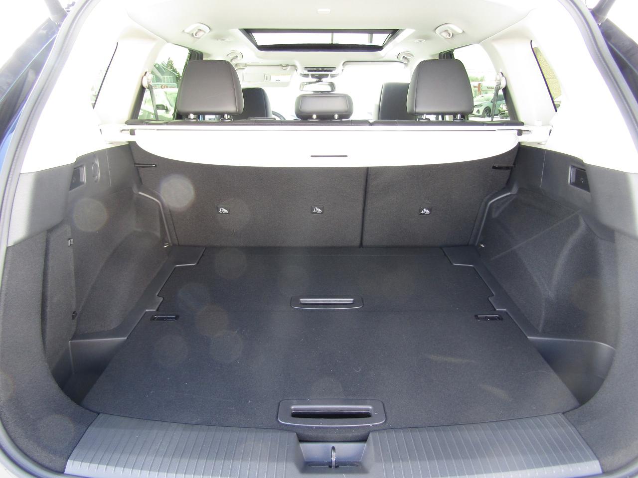 2023 Nissan Rogue Platinum Photo