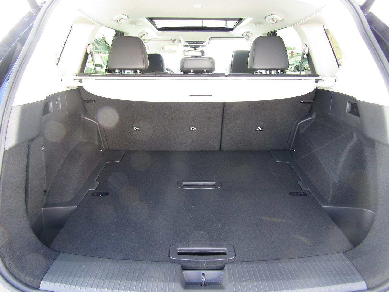 2023 Nissan Rogue Platinum Photo