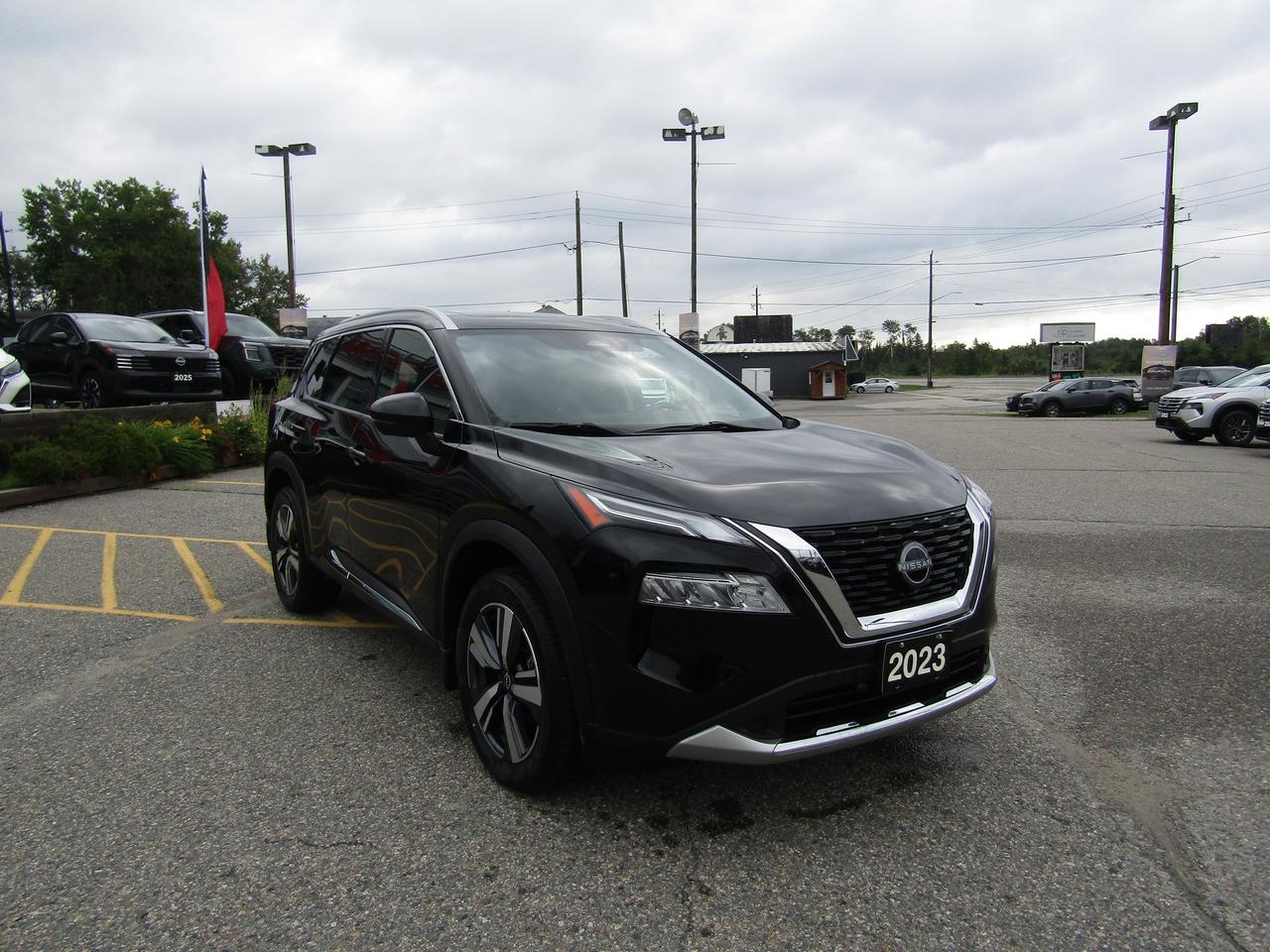 2023 Nissan Rogue Platinum Photo