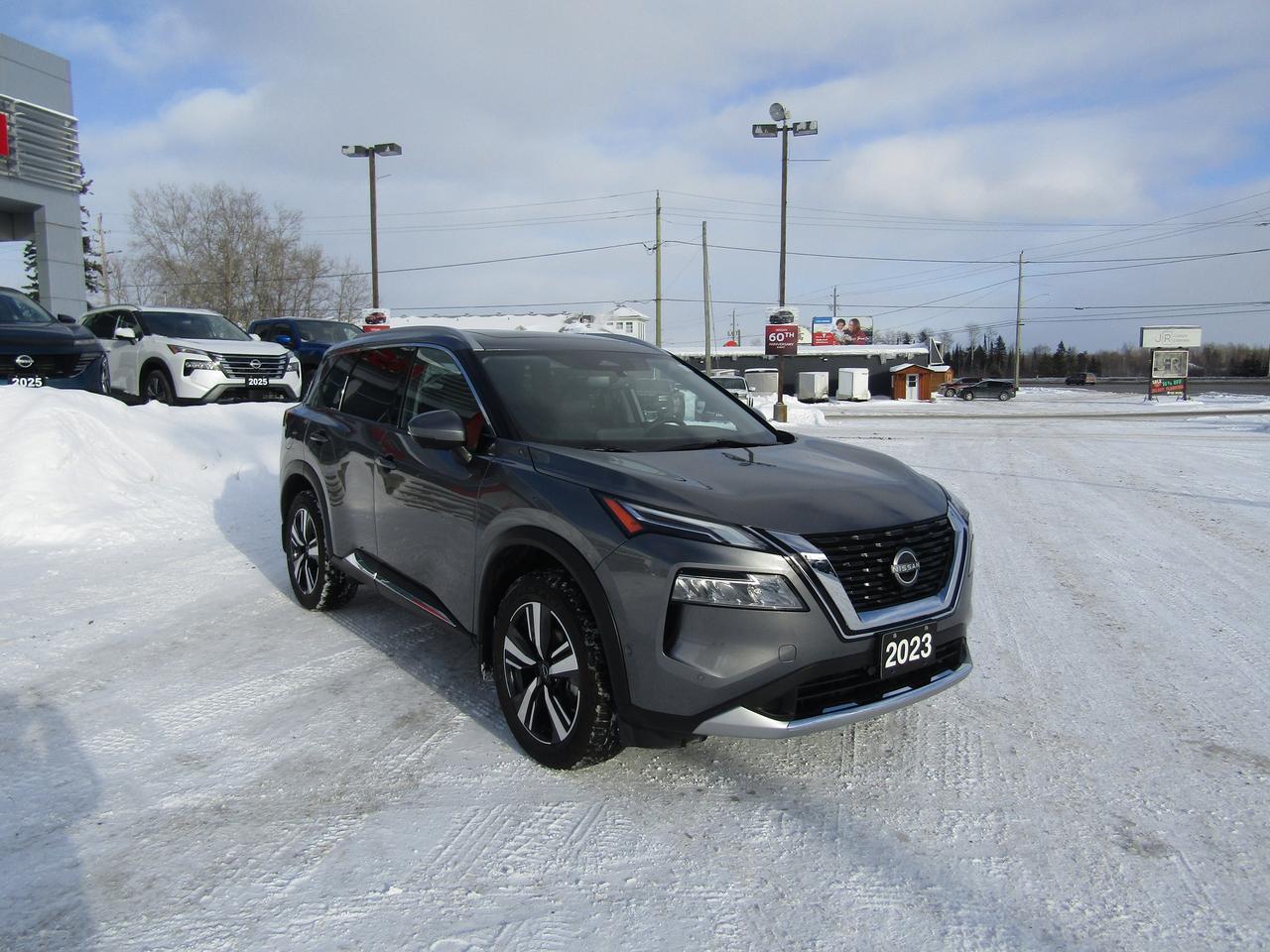 2023 Nissan Rogue Platinum Photo