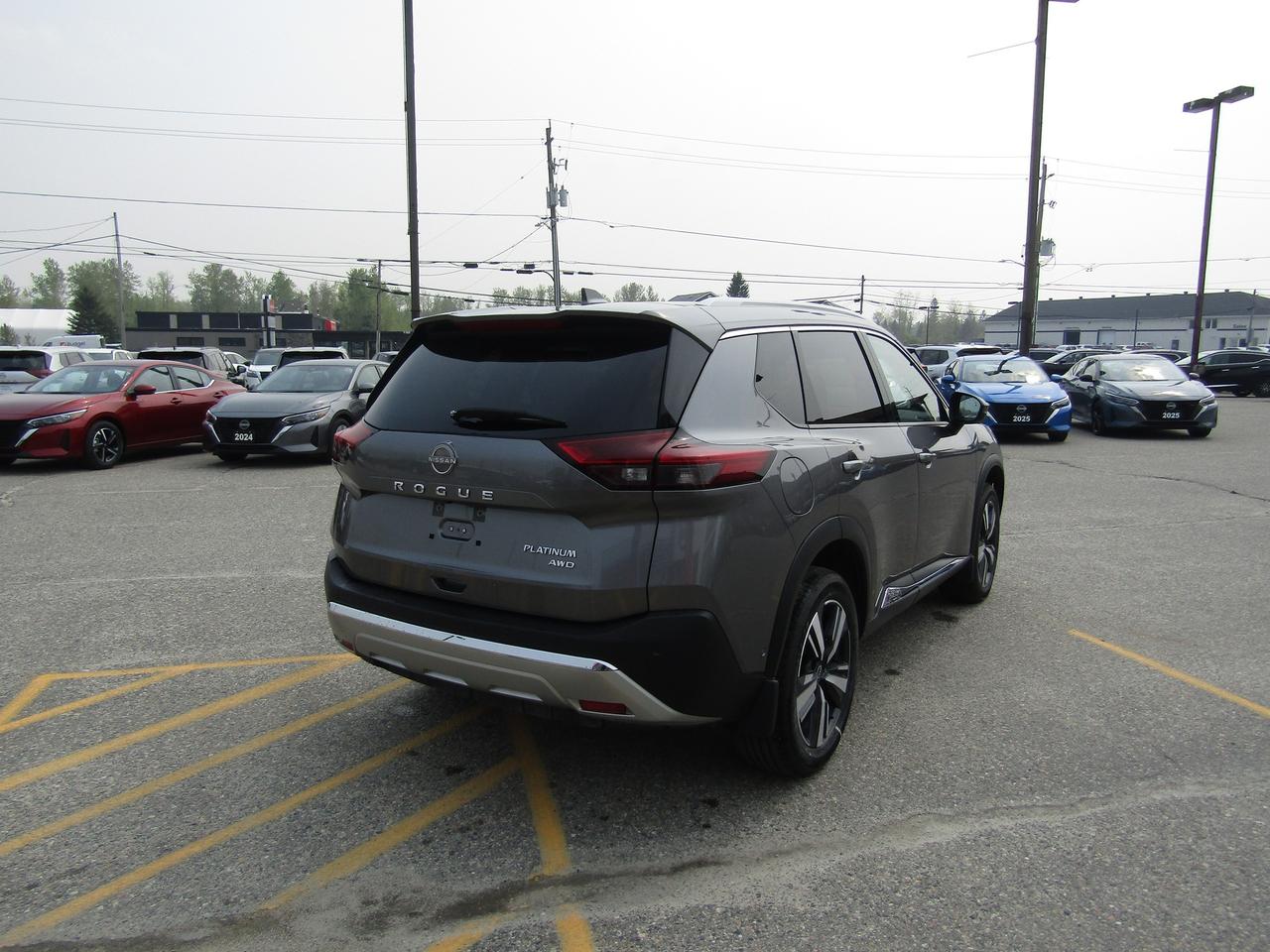 2023 Nissan Rogue Platinum Photo