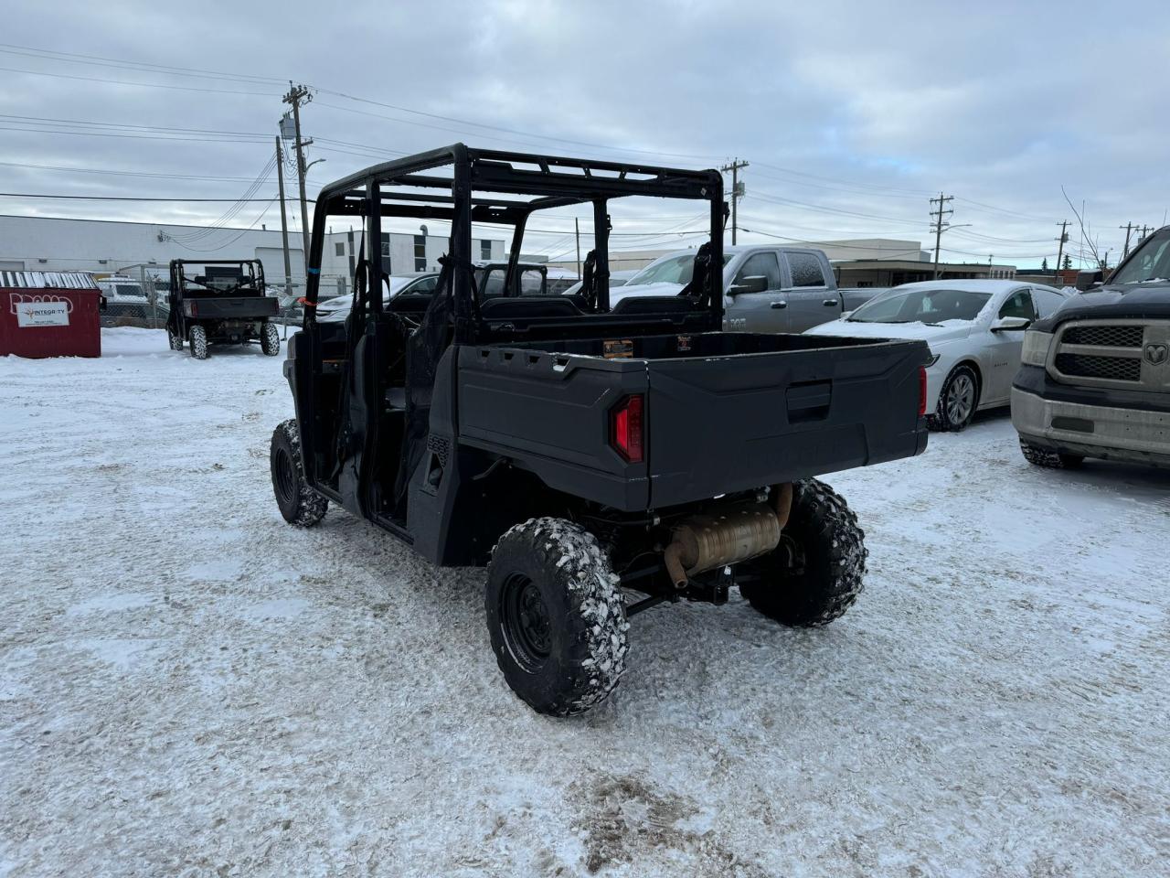 2023 Polaris 570 Ranger Crew $104 B/W - Photo #2