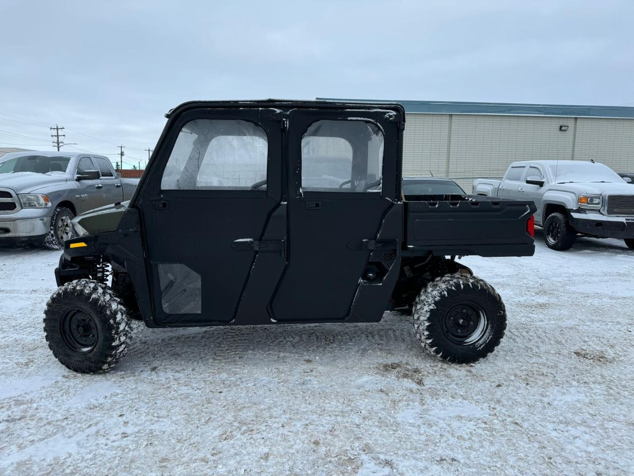 2023 Polaris 570 Ranger Enclosed Crew $119 B/W - Photo #2