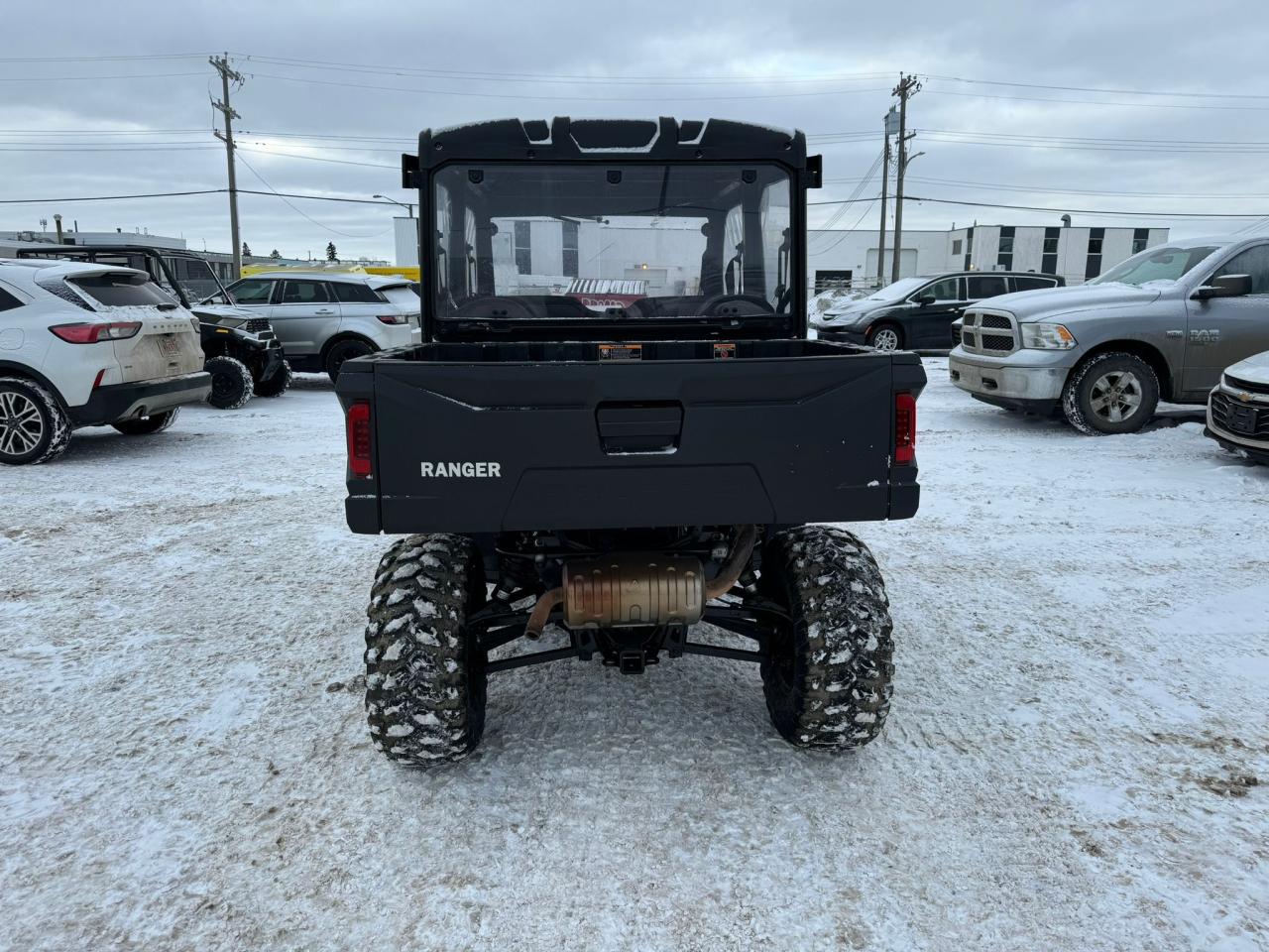 2023 Polaris 570 Ranger Enclosed Crew $119 B/W - Photo #4