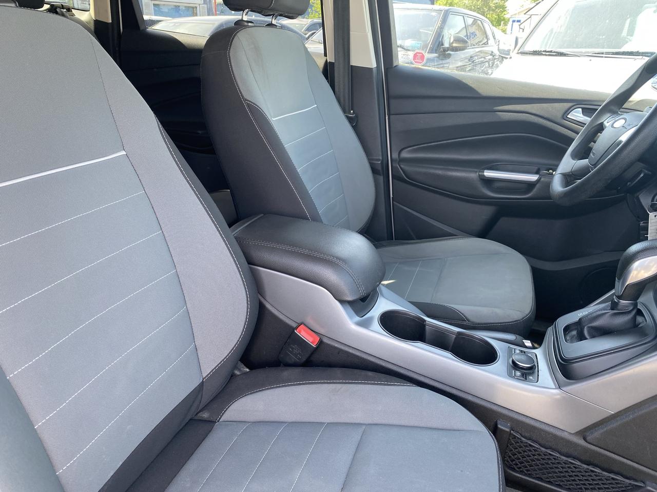 2014 Ford Escape SE Photo
