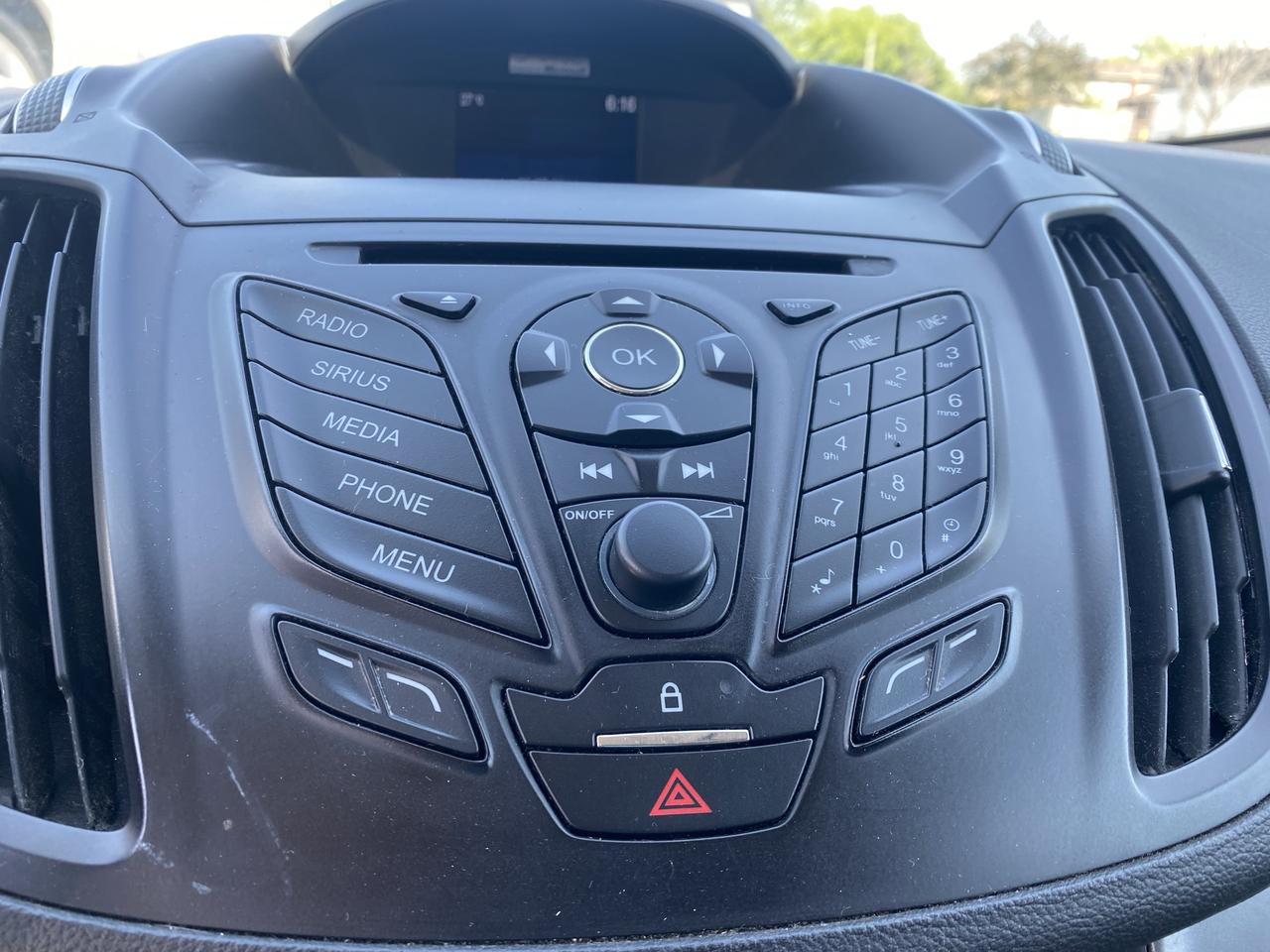 2014 Ford Escape SE Photo