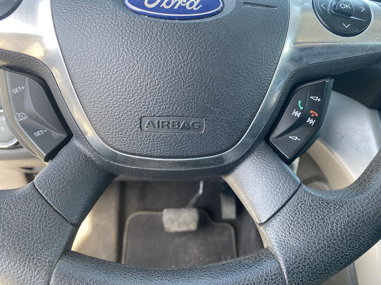 2014 Ford Escape SE Photo