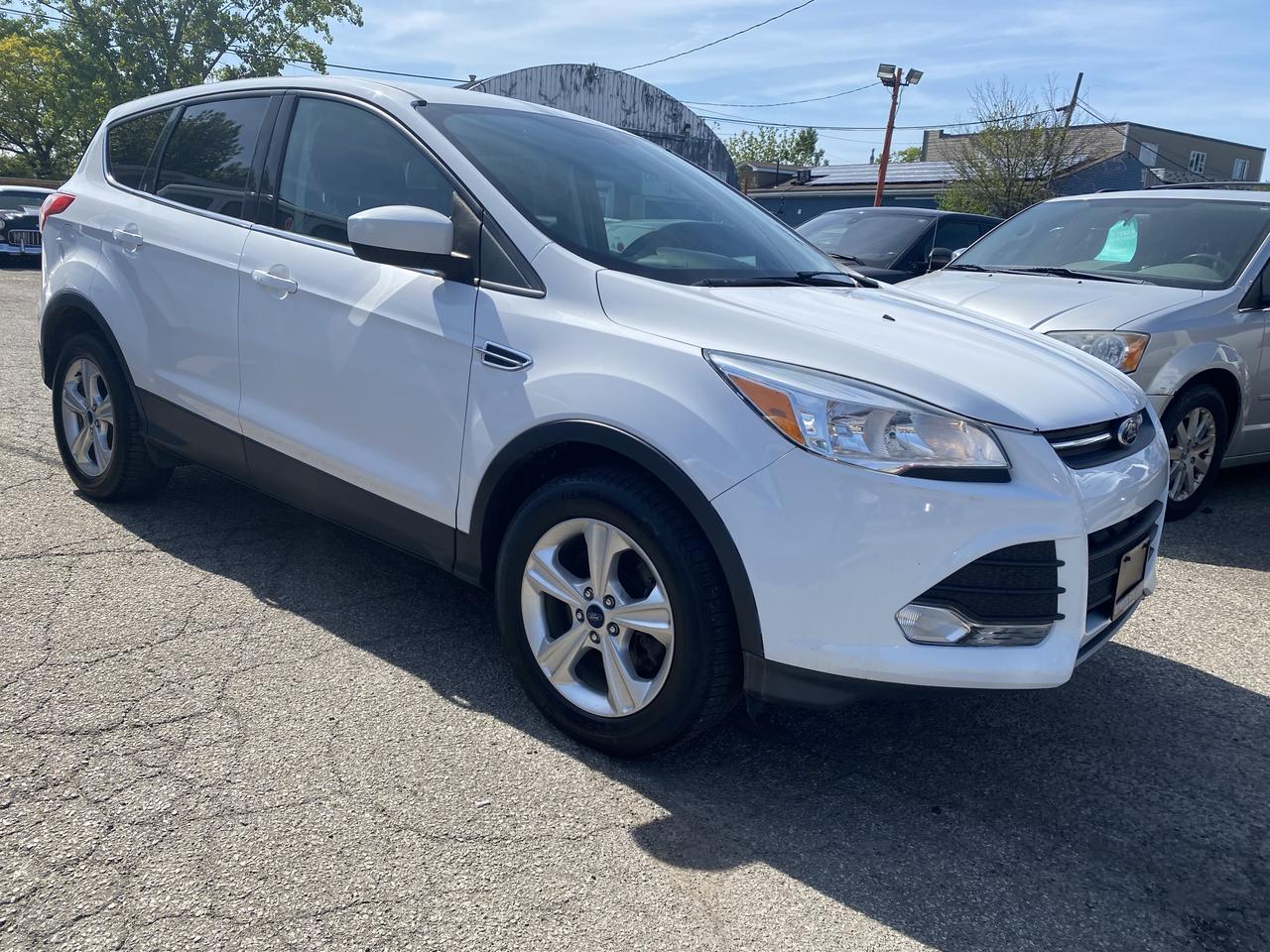 2014 Ford Escape SE Photo