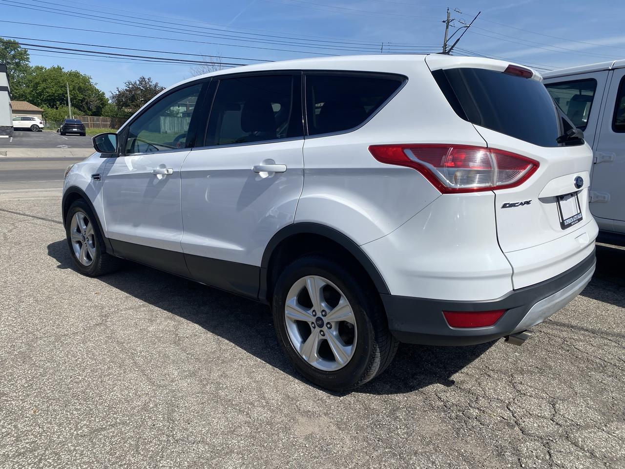 2014 Ford Escape SE Photo3