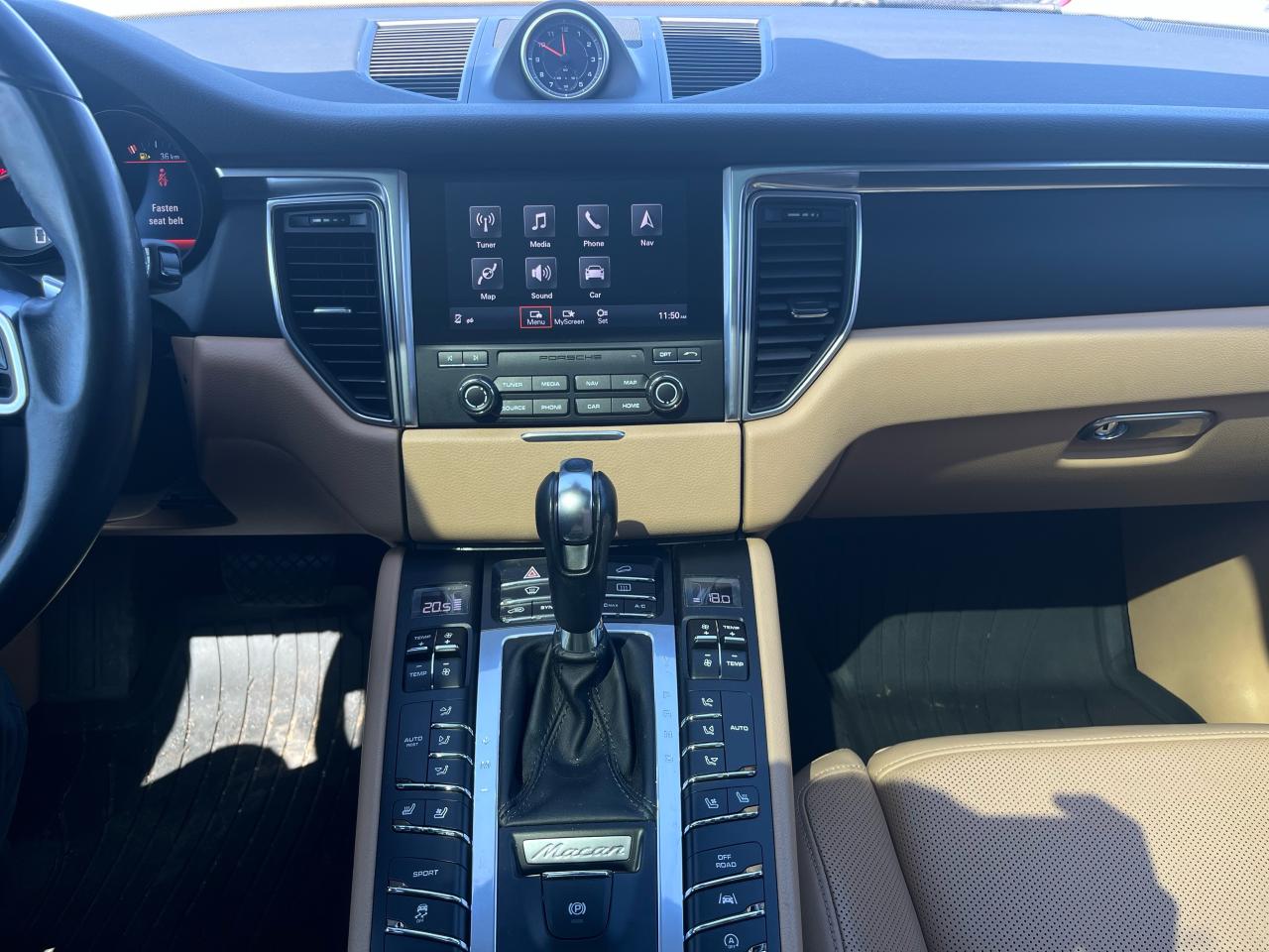 2018 Porsche Macan Navigation | Backup Camera | Sunroof - Photo #15