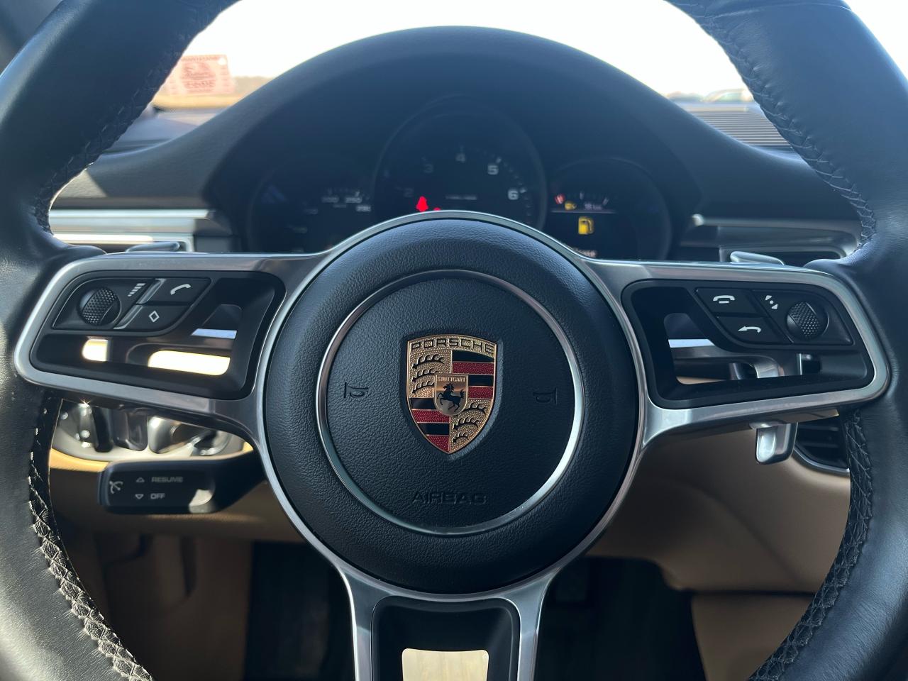 2018 Porsche Macan Navigation | Backup Camera | Sunroof - Photo #17