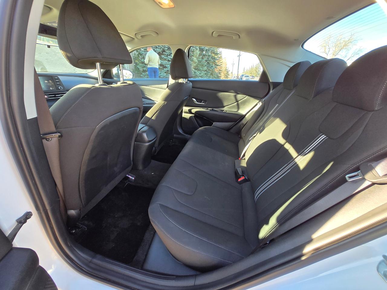 2023 Hyundai Elantra Preferred IVT | ALL CREDIT ACCEPTED!! - Photo #17