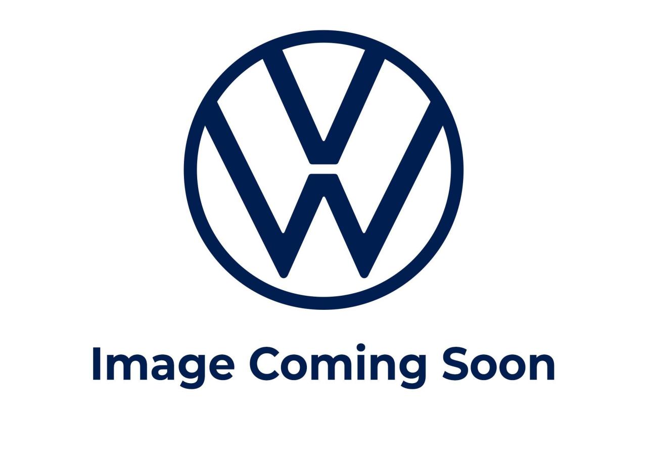 Used 2020 Volkswagen Atlas Cross Sport 2.0 TSI Comfortline *PANORAMIC SUNROOF*HEATED SEATS*BACK-UP CAMERA* for sale in Surrey, BC