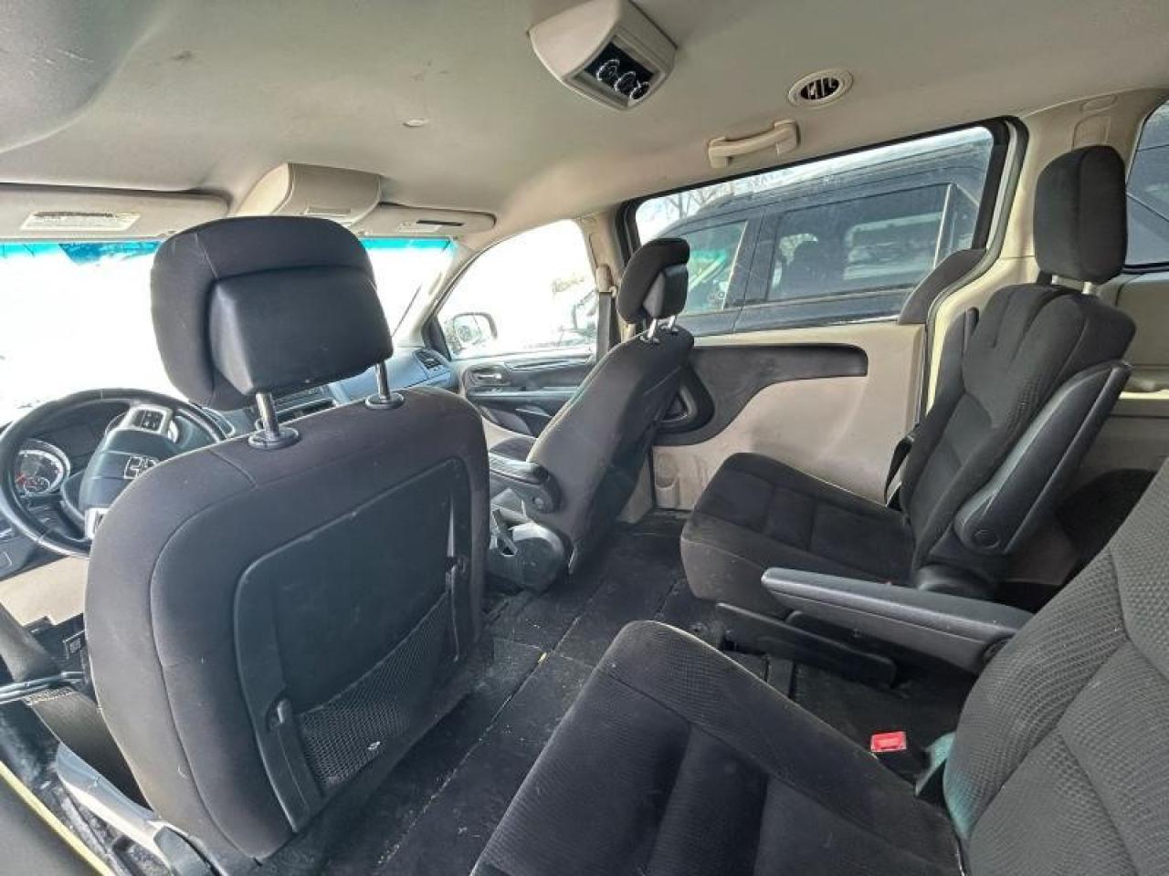 2017 Dodge Grand Caravan SE, FWD, Photo