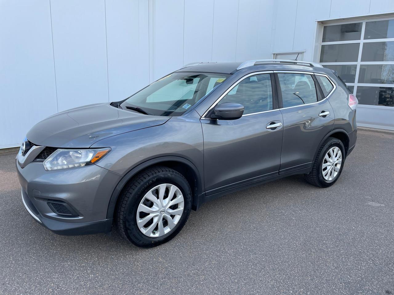 2016 Nissan Rogue S Photo0