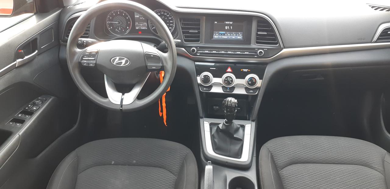 2020 Hyundai Elantra Essential - Photo #9