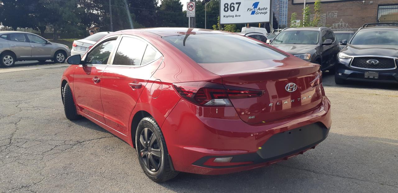 2020 Hyundai Elantra Essential - Photo #3