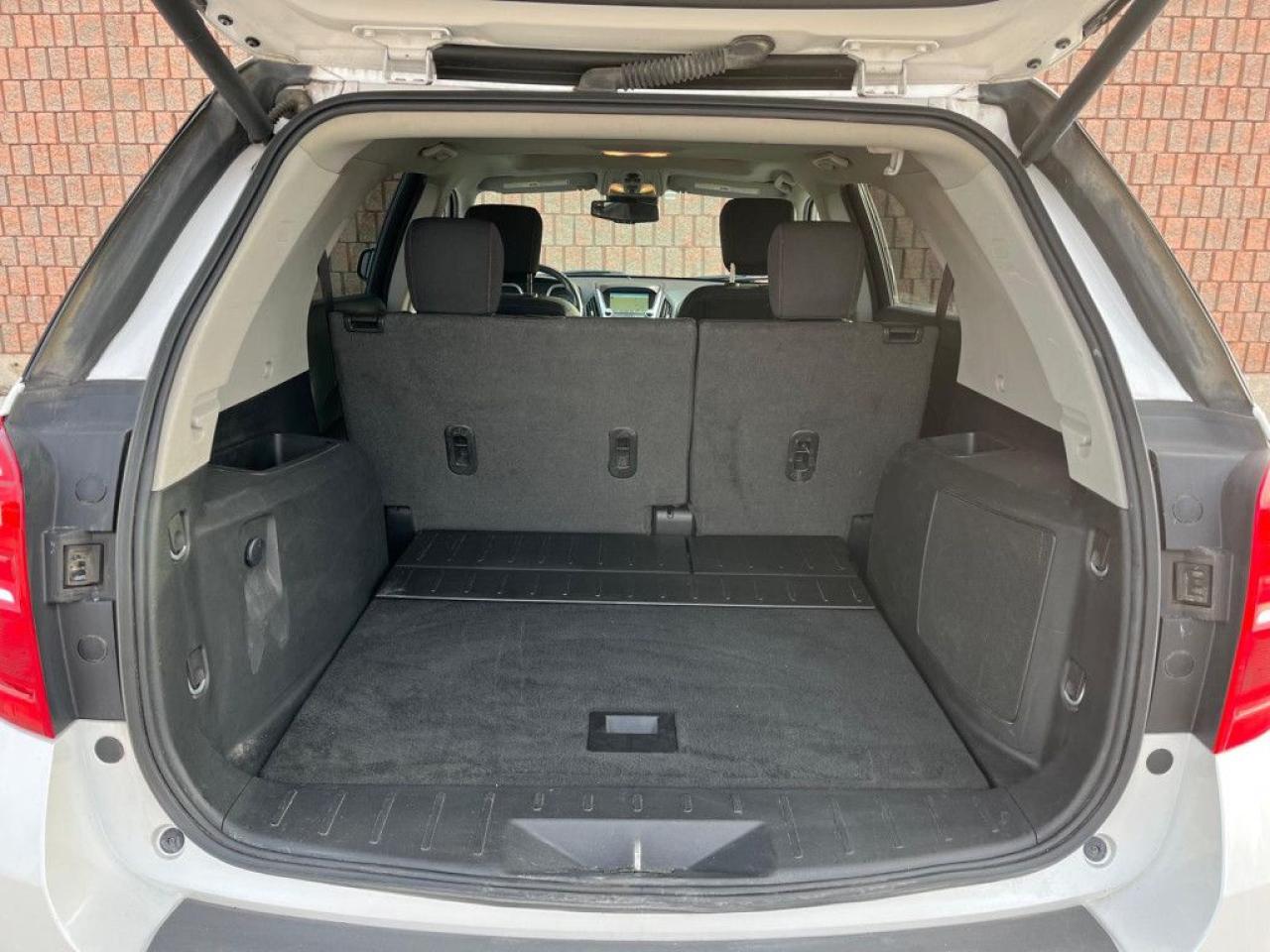 2017 Chevrolet Equinox LT | AWD | CLEAN CARPROOF | NAVI | BACKUP CAM | SUNROOF | PIONEER SOUND SYSTEM | - Photo #17