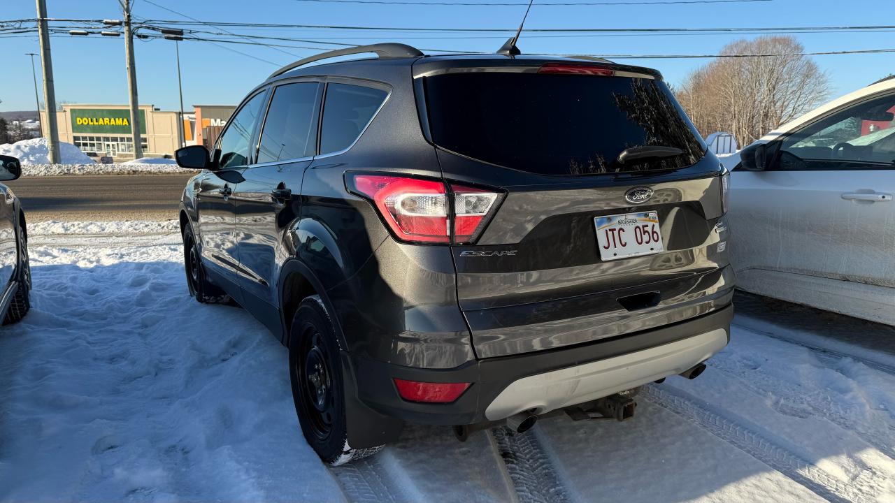 2018 Ford Escape  Photo5