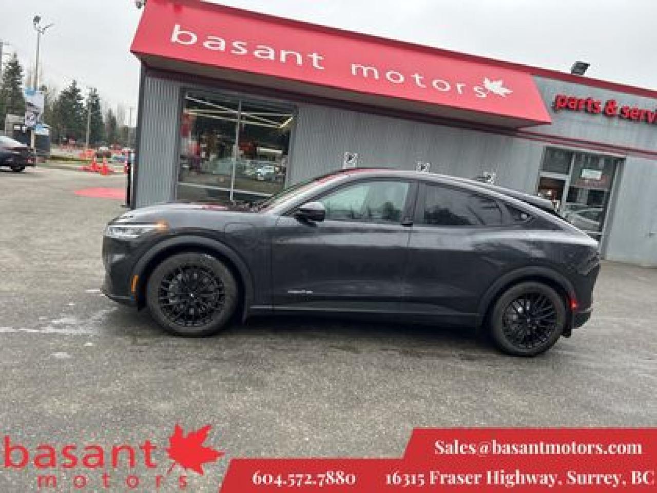 Used 2021 Ford Mustang Mach-E Select AWD, Low KMs, NO PST, Backup Cam, Nav!! for sale in Surrey, BC