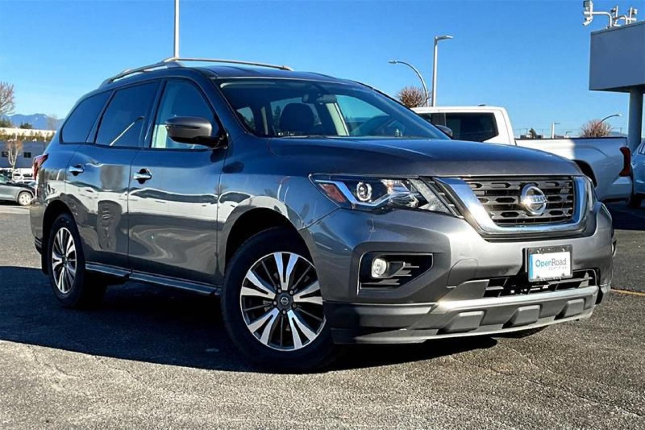 Used 2017 Nissan Pathfinder SV V6 4x4 at for sale in Abbotsford, BC