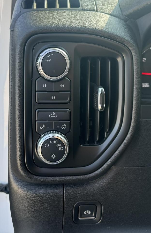 2023 GMC Sierra 3500 4WD Crew Cab 177" WB, 60" CA Photo