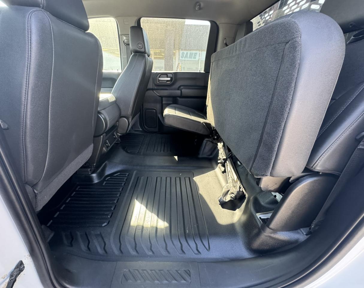 2023 GMC Sierra 3500 4WD Crew Cab 177" WB, 60" CA Photo