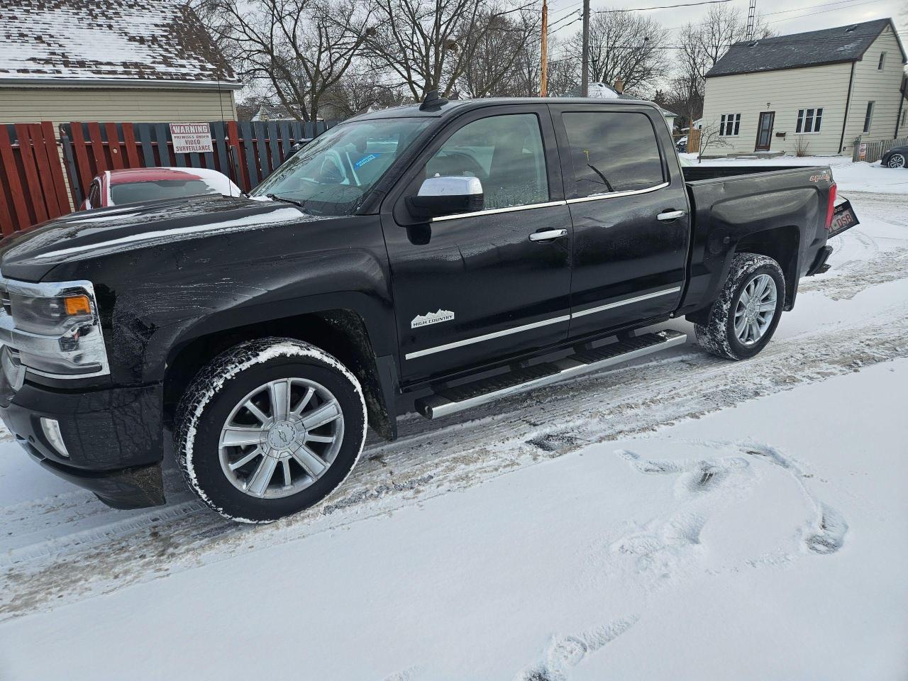 2016 Chevrolet Silverado 1500 4WD Crew Cab 143.5" High Country - Photo #3