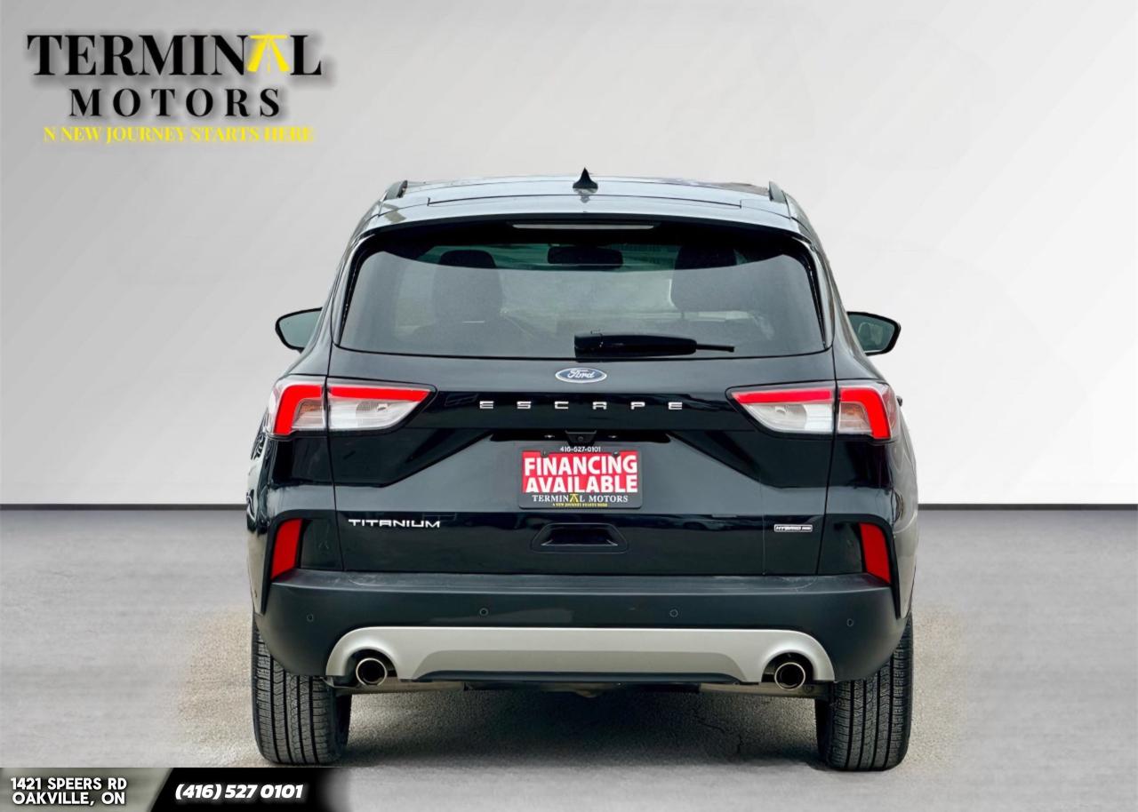2020 Ford Escape Titanium Hybrid - Photo #4