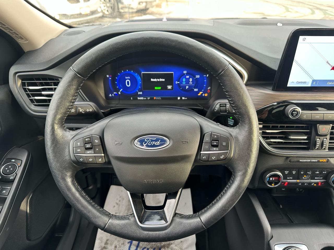 2020 Ford Escape Titanium Hybrid - Photo #13