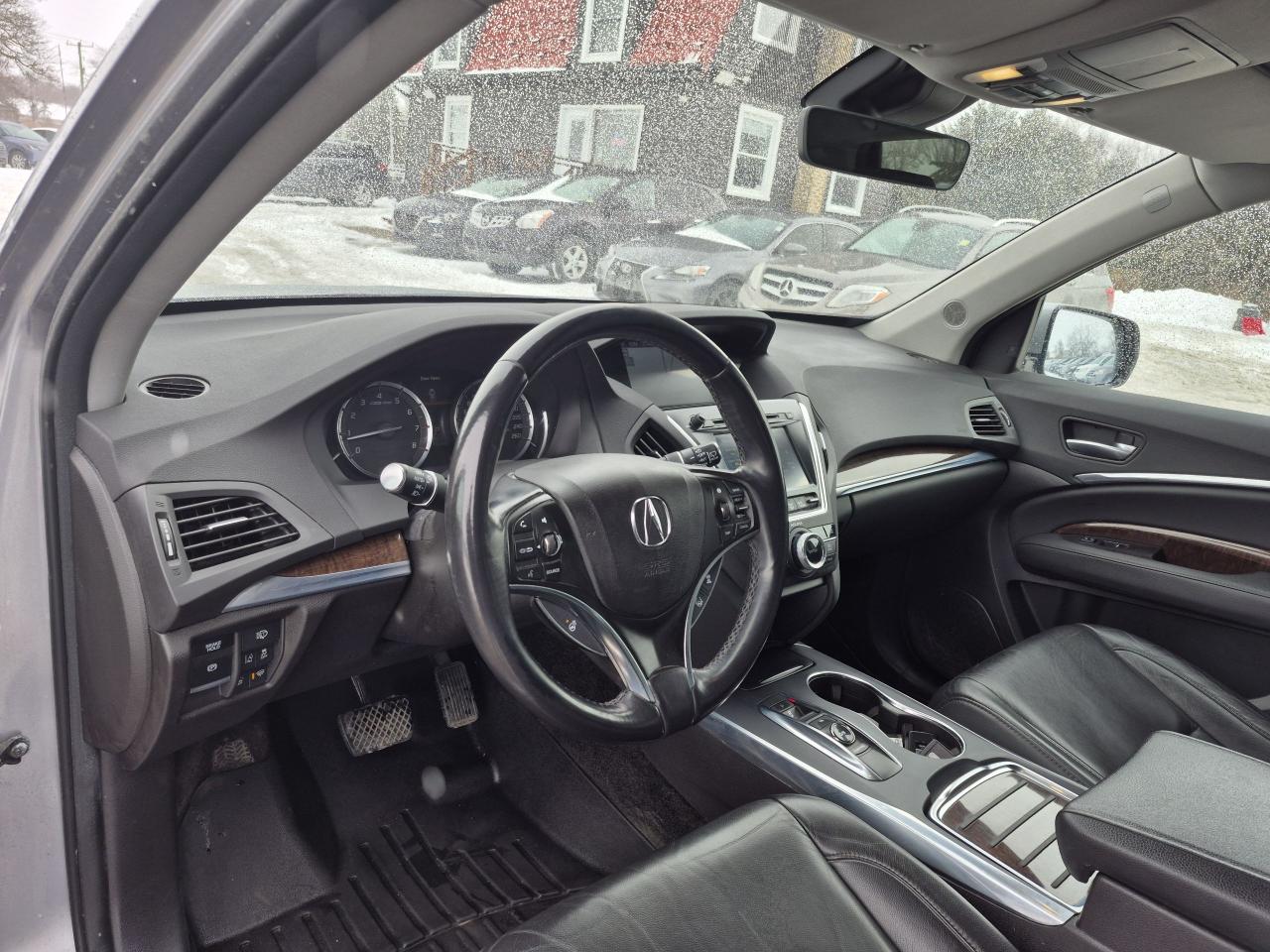 2017 Acura MDX SH-AWD NAV PKG Photo11