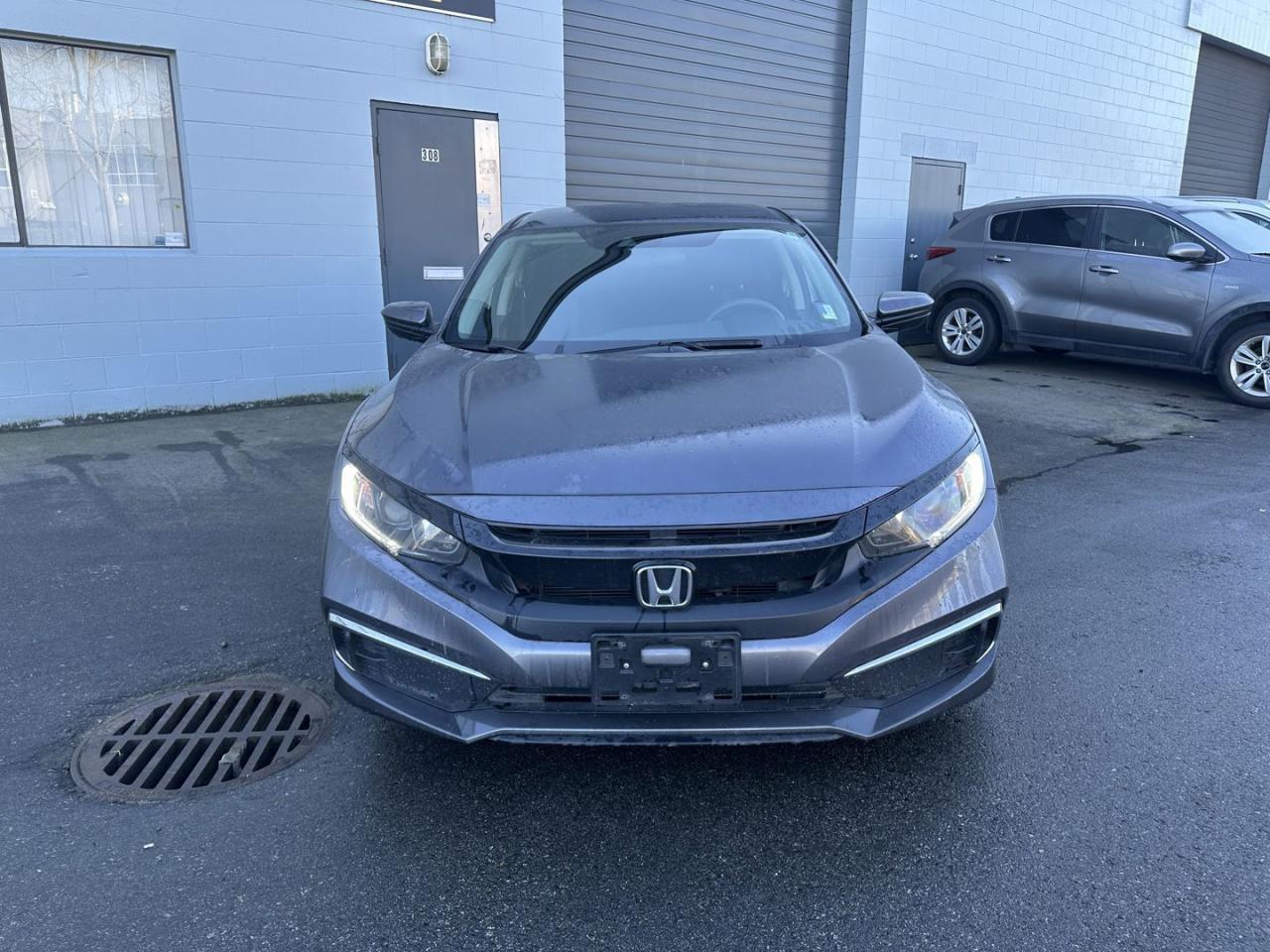 2020 Honda Civic LX Sedan CVT Clean title no accidents - Photo #3